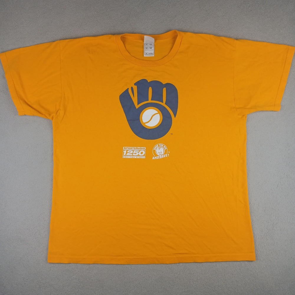 Milwaukee Brewers Fruit of the Loom T-Shirt Mens XL Yellow  Piggly Wiggly Promo